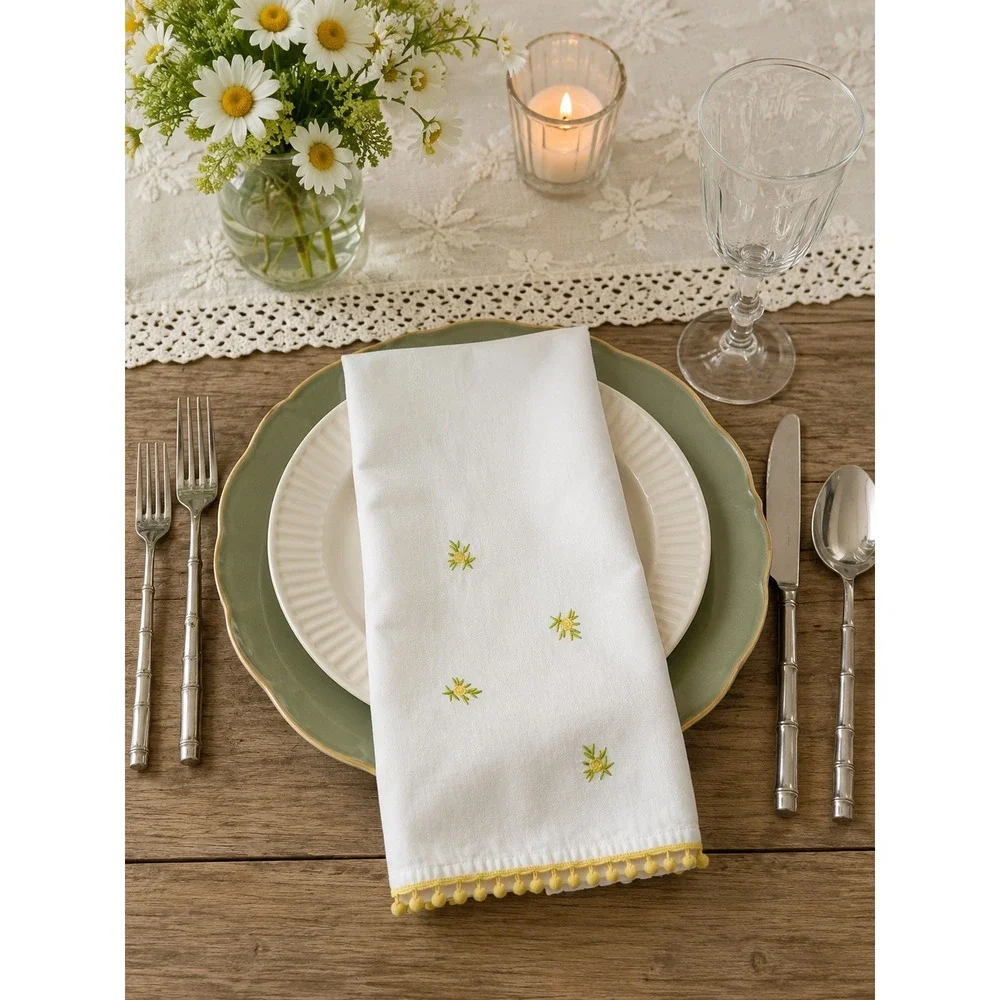 Pomegranate (1) Floral Dainty Yellow White Table Linen Napkin Great Condition